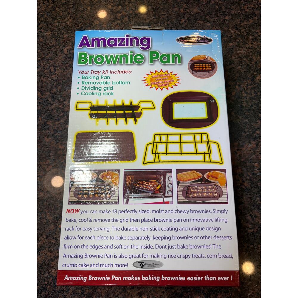 Amazing Brownie Pan-All Edges 4 Piece Set-New in Box